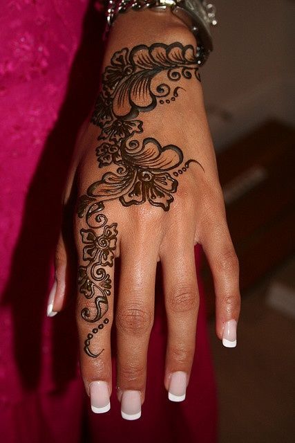 Henna design, because Im bu