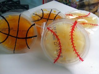 michele hodge, I thought this would be cute for Zanes and Zoeys games…Fun sport themed fruit cups for team snacks or end of season