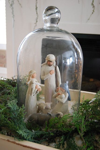 oh gosh.. I have this Nativity, what a great way to showcase