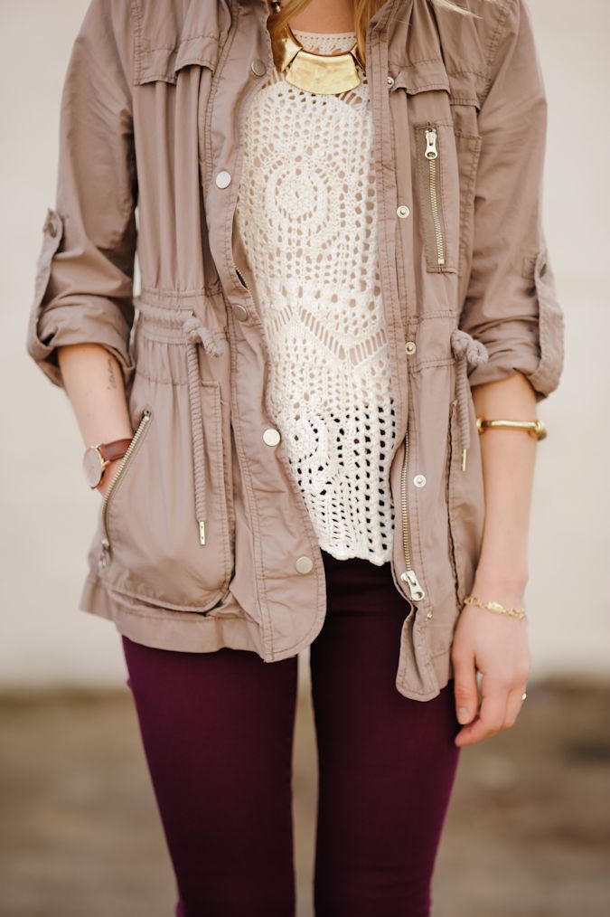 styling maroon jeans, booties, a crochet top/tank, and tan jacket! cute