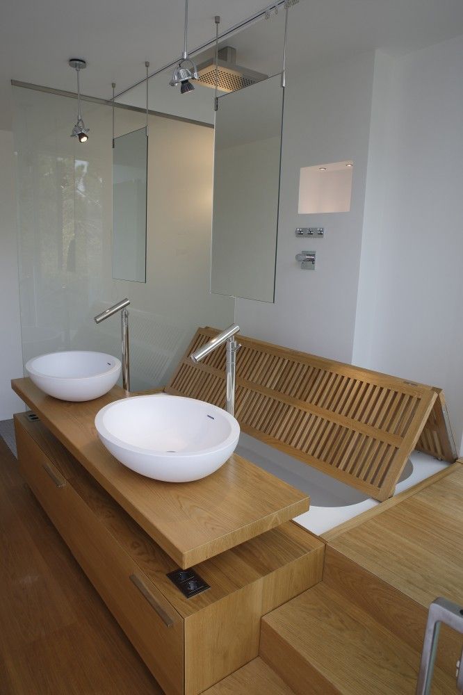 Wonderful contemporary bath