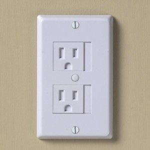 babyproof outlet covers – j