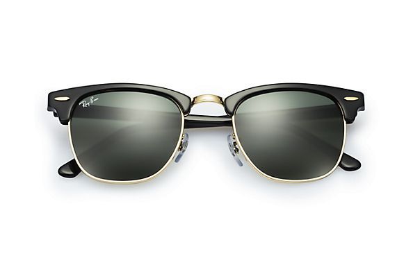 Choosed the prefect pair of sunglasses to suit your face this summer here. #rayban #sunglasses
