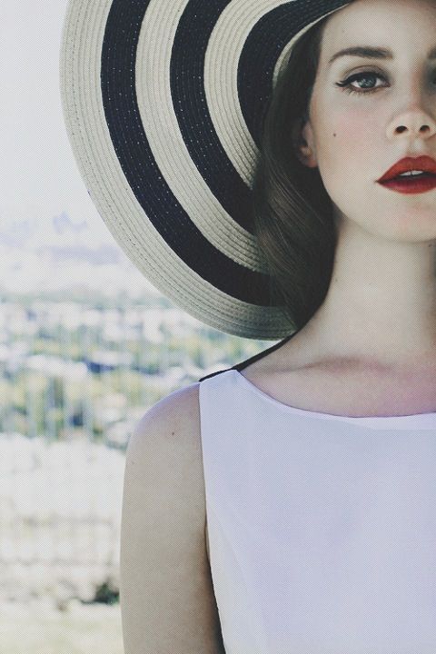 Lana del Rey outfit inspiration: White skater/midi dress with black and white big hat
