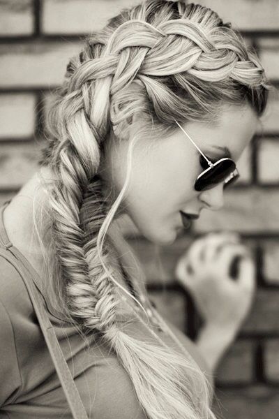 …love the French braid, although I cant do it myself, have natural curly