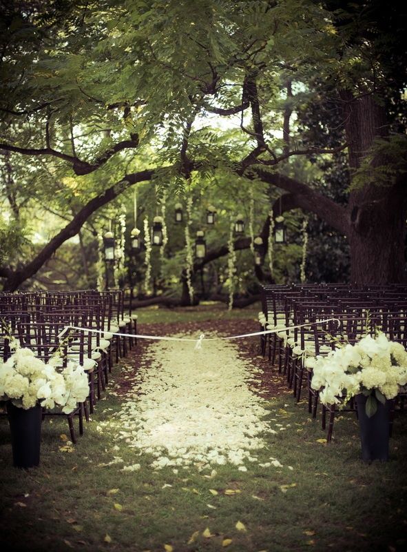 romantic garden wedding ide