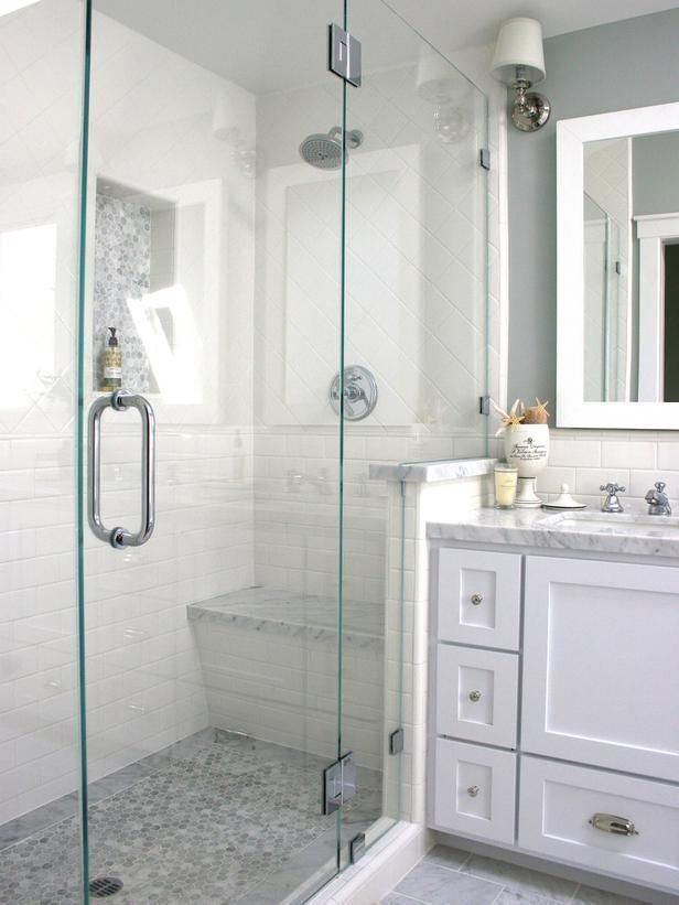 shower door location/swing direction Marble & white