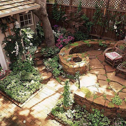 12 Gorgeous Small Patios ~ Interior Design Inspirations for Small Houses