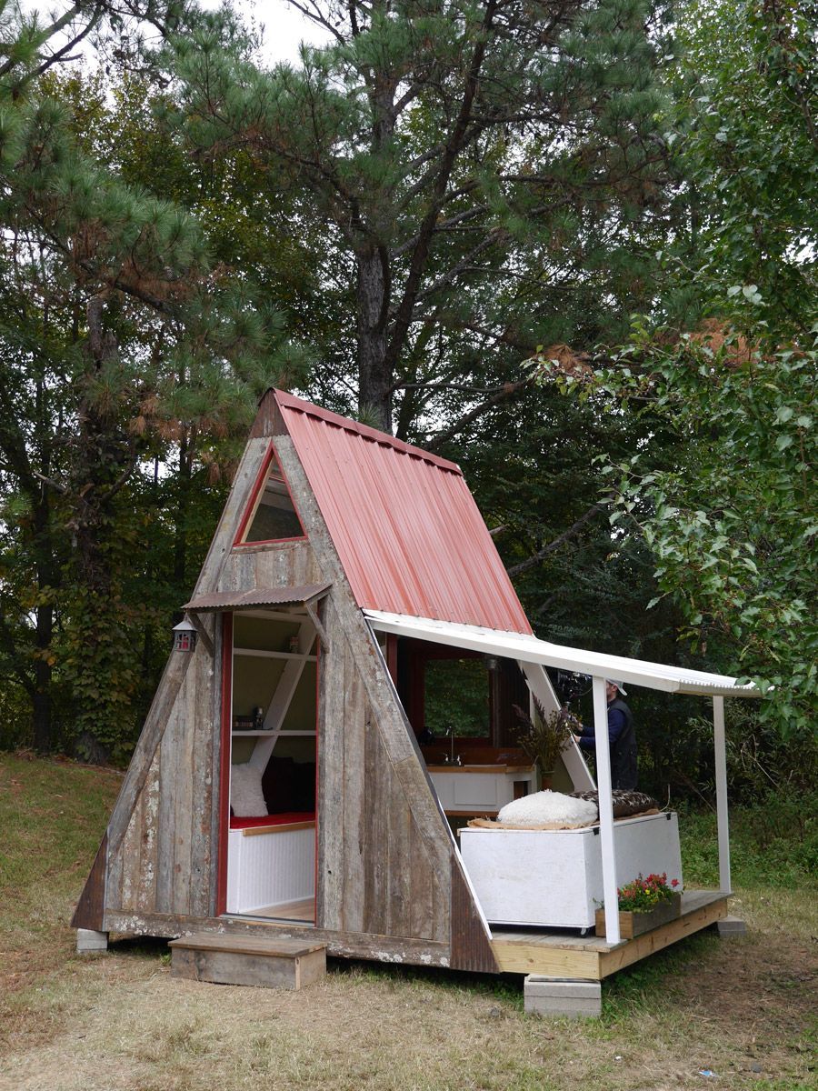 1200$ A-framed cabin #Cabin, #DIY pallet or recycled wood could work… love this little cabin.