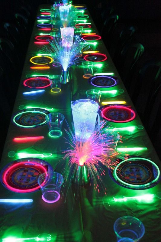 Bright Ideas For A Neon Glow In The Dark Party! – B. Lovely Events