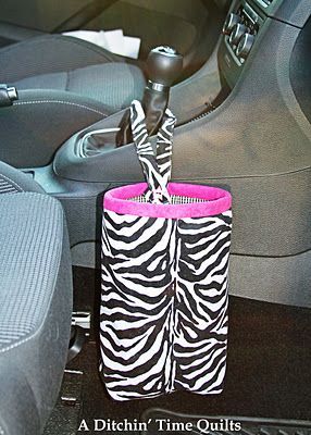 Car Trash Bag… I have already made 4 of these for my family, I love this pattern it is so easy! The only change I made was
