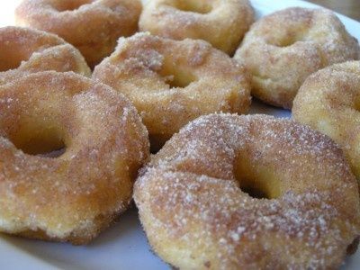 Homemade melt in your mouth doughnuts recipe (foolproof and great for beginners).