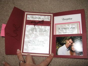 How cute would this be with your engagement photo inside? Maybe do blue or orange? We can so make these ourselves!