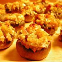 LOVE!! Red Lobsters Crab Stuffed Mushrooms…Ive made these numerous times. Tastes just like them..I even add a little more bay