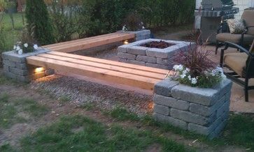 Love the built in benches benches by the fire pit–this would be perfect for our backyard!