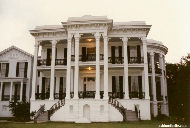 Nottoway Plantation is largest antebellum house left in south. 64 rooms,7 staircases and 5 galleries. 53,000 square foot