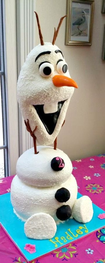 OLAF Cake!!!!!! Ugh now they post this after TAYLOR Bday