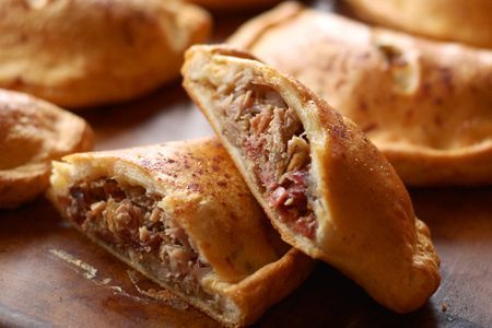 Pulled Pork Pokets or as I would say mock empanadas very fast and easy especially with leftover pork roast mmm