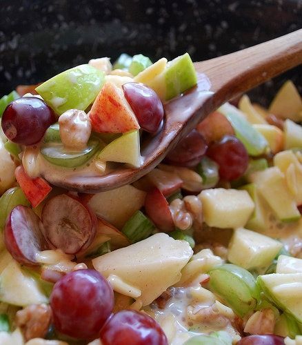 Recipe for Crunchy Apple and Grape Salad – Apples  grapes teamed up with crunchy almonds and walnuts, mixed with a cinnamon-y