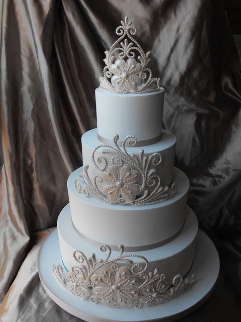 ROYAL ICED WEDDING CAKE GRIMSBY LINCOLNSHIRE | Flickr – Photo Sharing!