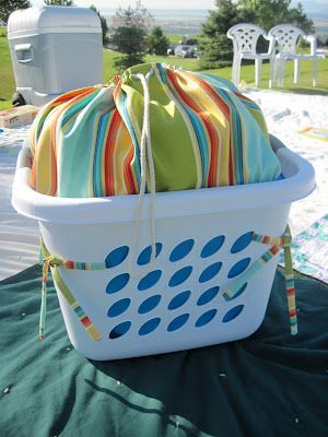 sew a liner for a laundry basket and turn it into a great picnic basket!  tutorial