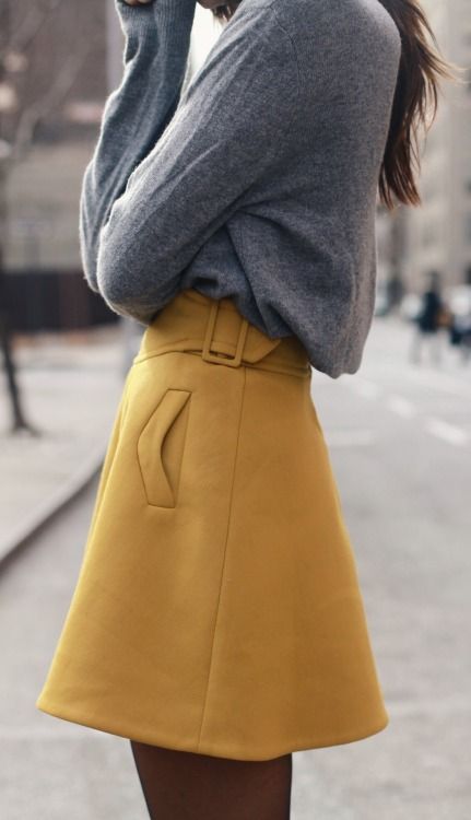 Street style | Mustard and grey.