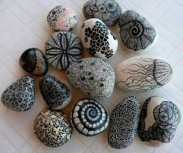 summer-crafts-for-teenagers  Draw on Some Rocks With a Sharpie