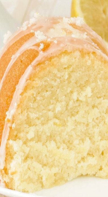 Super Lemon Bundt Cake Recipe ~ This cake is no exception. SO moist, SO soft, SO delicious. It has the most delicate texture and