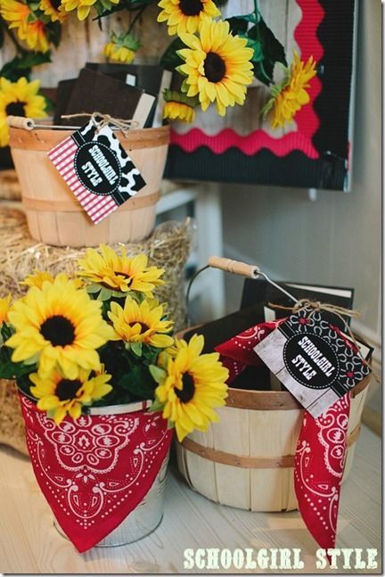 Western Classroom Theme with lots and lots of sunflowers!  *Schoolgirl Style