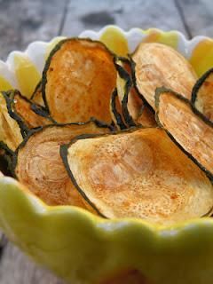 Zucchini Chips – 0 weight watcher points. Yum! Bake at 425 for 15 min. Dip in salsa. Baked Zucchini Chips – Thinly slice zuchini,