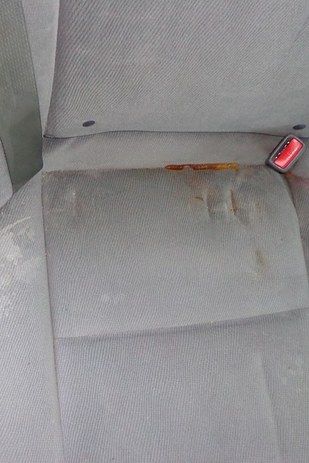 23 Ways To Actually Deep Clean Your Car