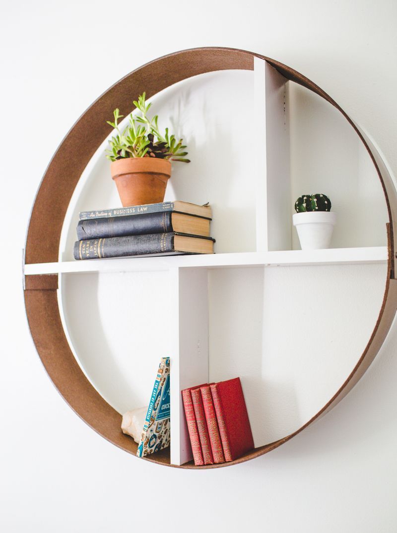 A Beautiful Mess – DIY circle shelf in 1 hour (under $20)