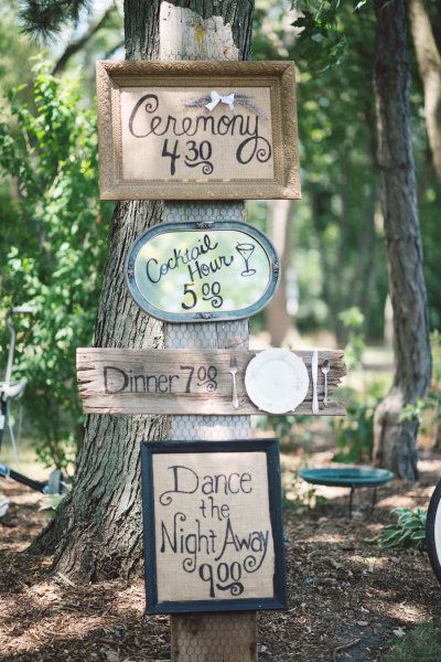 A perfectly unbossy way to let your wedding guests know whats happening on your big day