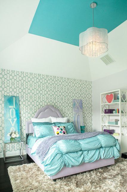 Creative Bedroom Colours for 2014 Houses: Cool Bedroom Colours For 2014 Idea With Fresh Green And Aquamarine Applied On Bed
