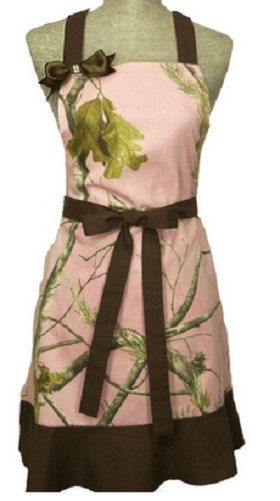 Extra long ties adjust for full figured women – like me! Have this and love it! Realtree Pink Camo Apron Womens Bling Bow by
