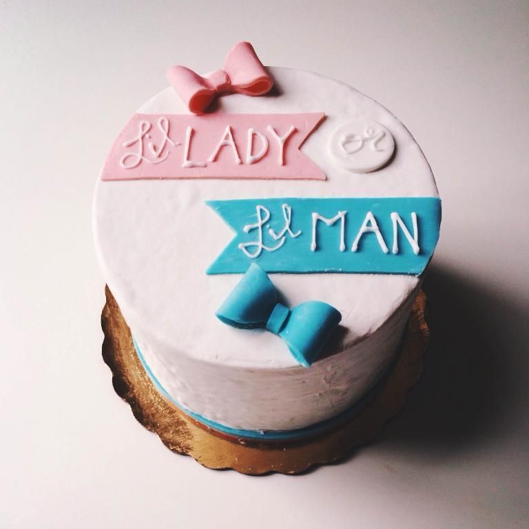 Gender Reveal cake for a baby shower! (surprise… it was blue inside!) marshmallow fondant and modeling chocolate.