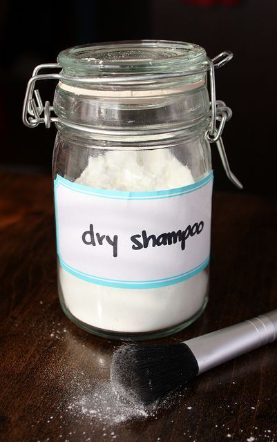 How to make your own Dry Shampoo – 3 simple ingredients. One for light hair and one for dark.