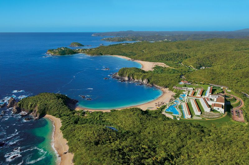 Huatulco, Mexico is a gorgeous place to visit! Pin now, explore later! #travelbucketlist