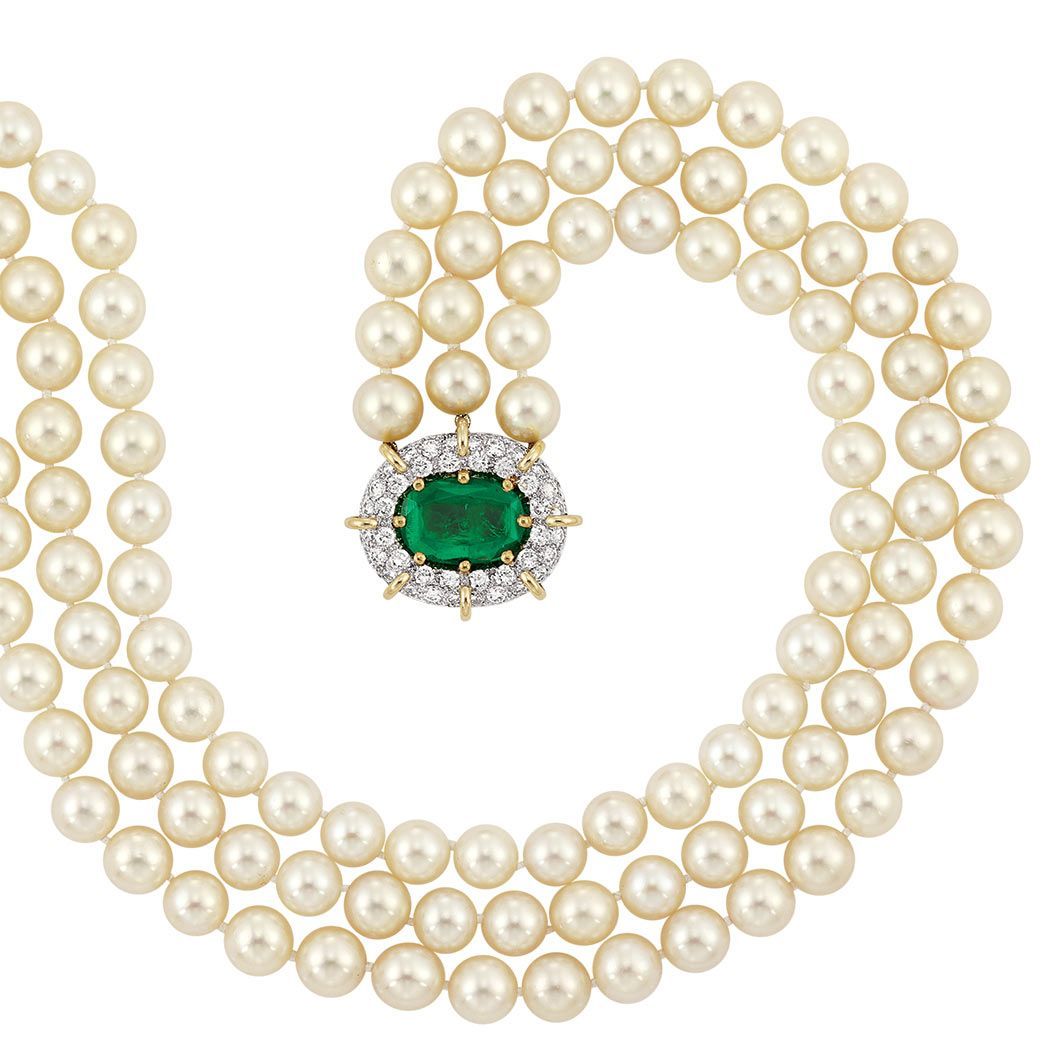 Triple Strand Cultured Pearl Necklace with Emerald and Diamond Clasp, Schlumberger, France jewel.edesizns.com/