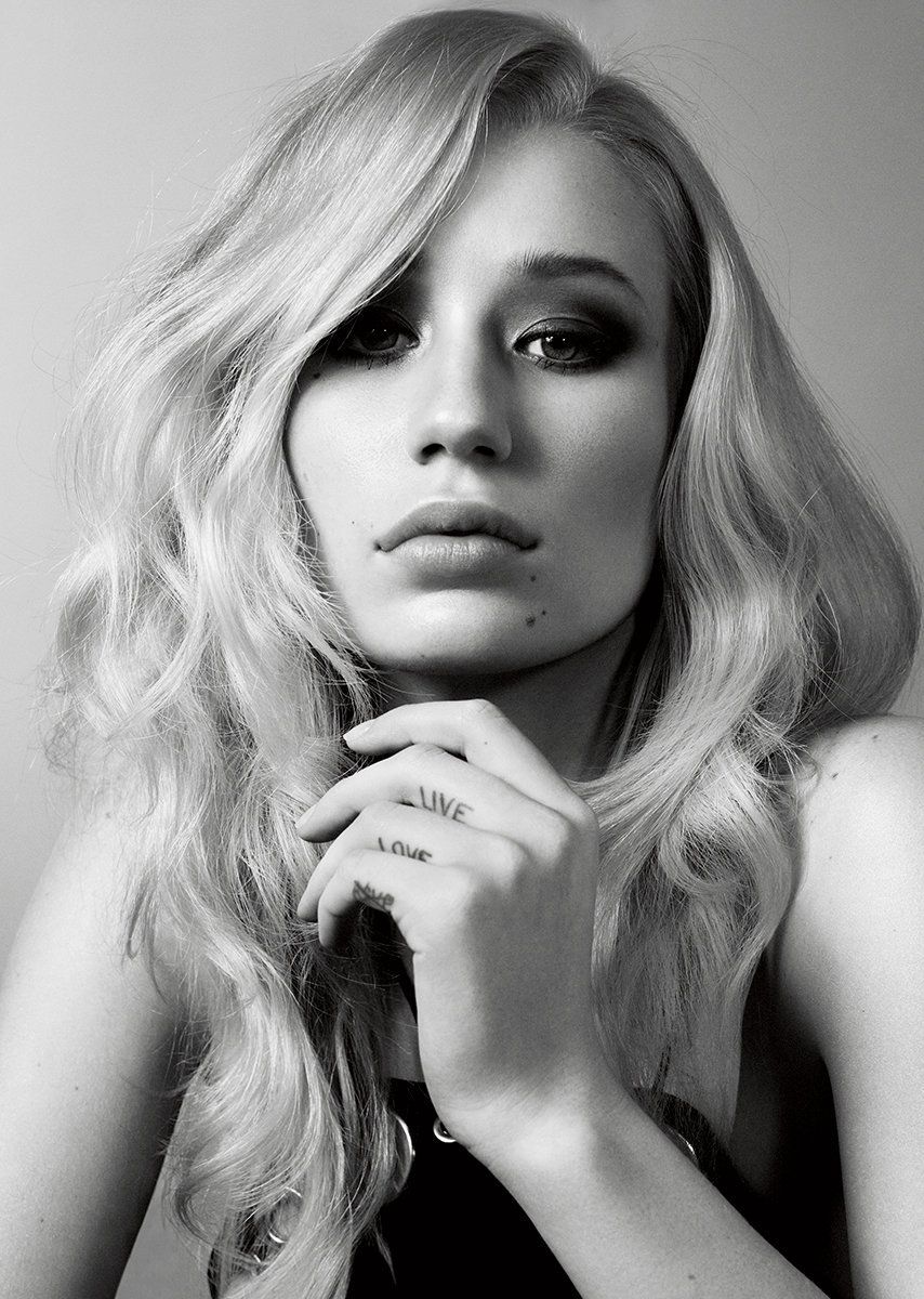 Vogue Goes Shopping with Iggy Azalea for Her New Shape – Vogue