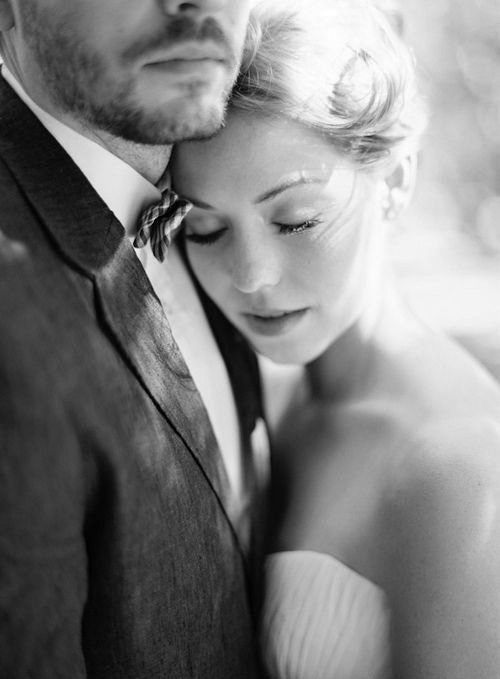 wedding photography love black and white