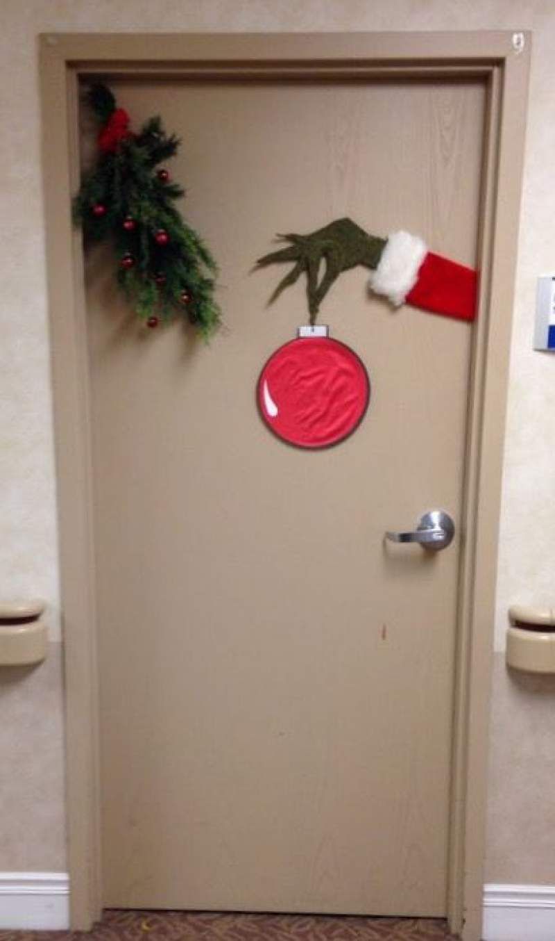 Unique Door decoration for Christmas -   Easy Christmas Classroom Decorations