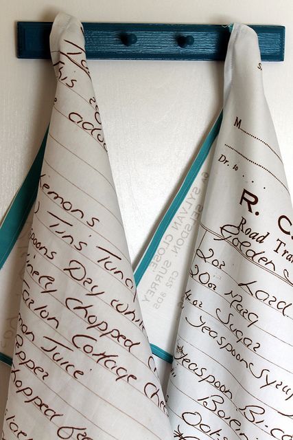 Wow! Turn handwritten recipes (your moms handwriting? your grandmas?) into tea towels for your kitchen! WHAT A GREAT GIFT IDEA!