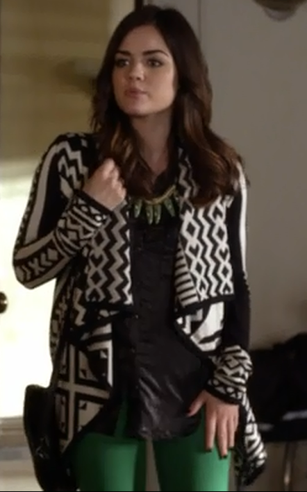 A loser like me: How to dress like: Aria Montgomery / Lucy Hale from Pretty Little Liars!How To Dress Like Aria Montgomery from