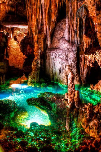 Amazing Places you Should Visit in Your Life – Luray Caverns, Virginia… just passed this exit 2 days ago.