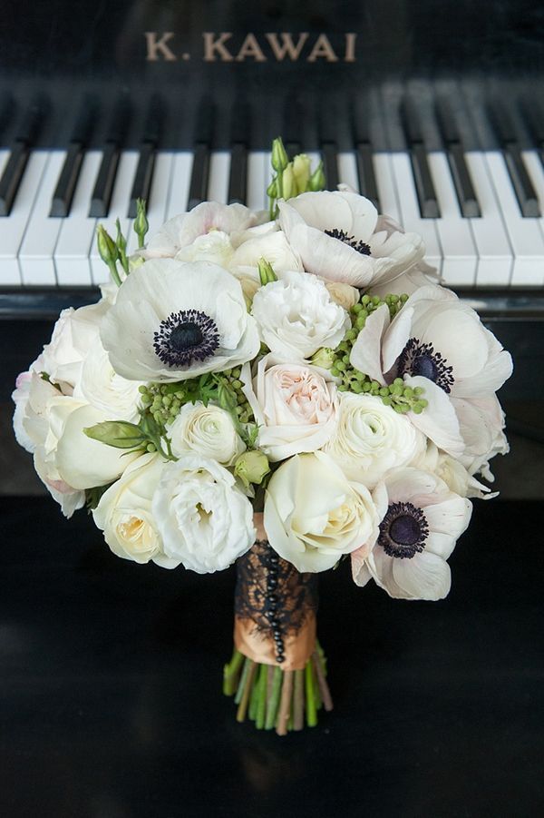 Anemone bouquet | Photo by Mikkel Paige | Floral design by Flowers by Ivona