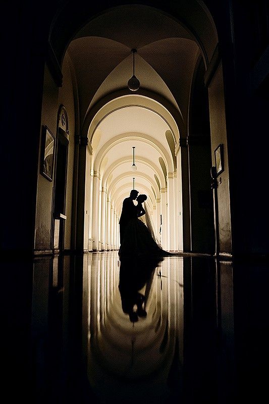 Beautiful wedding photo with an artistic touch, featuring the wedding couple in silhouette (via Awesome Photography – People and