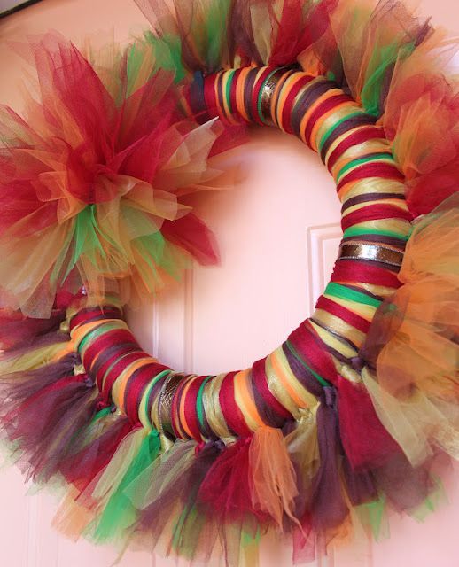 DIY tutorial – how to instructions create / make a Tulle Wreath – SO EASY!