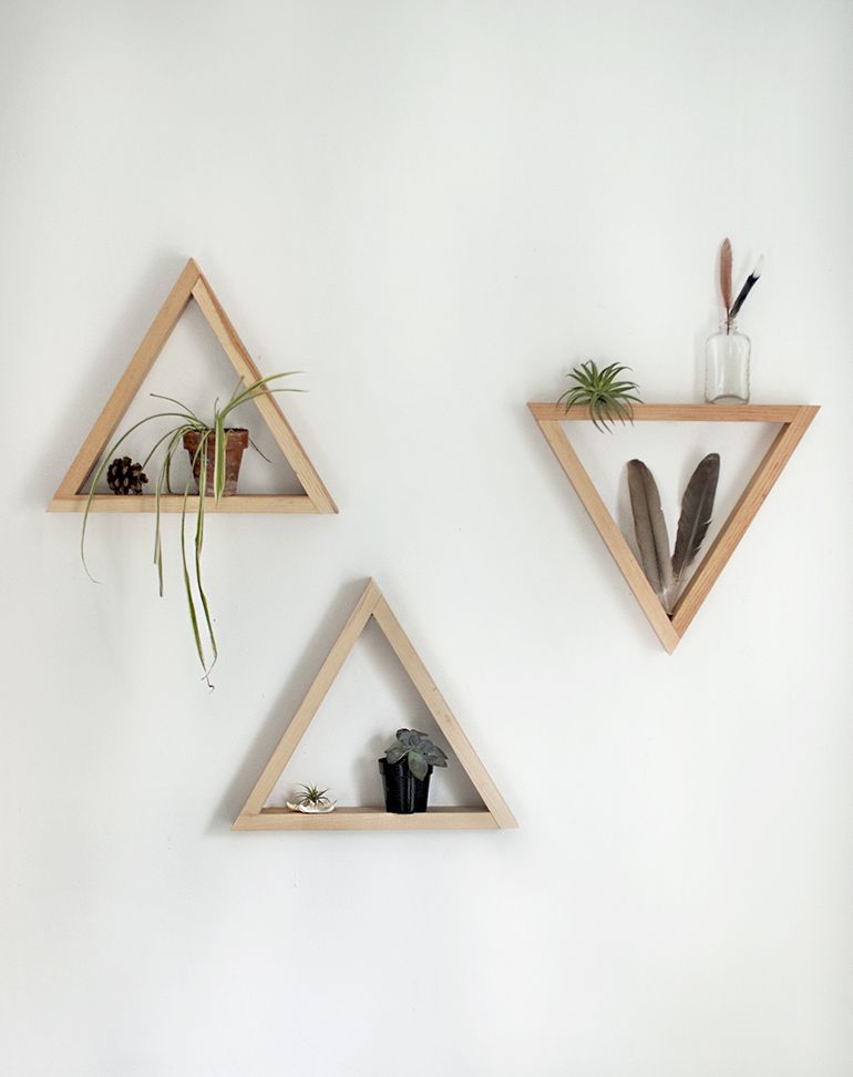 DIY Wooden Triangle Shelves @The Merrythought