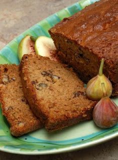 Dont know what to do with ALL of those figs!!  Well this Fresh Fig & Walnut Bread is DELICIOUS and so easy to make!